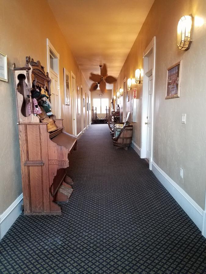 Steam Train Hotel Antonito 외부 사진